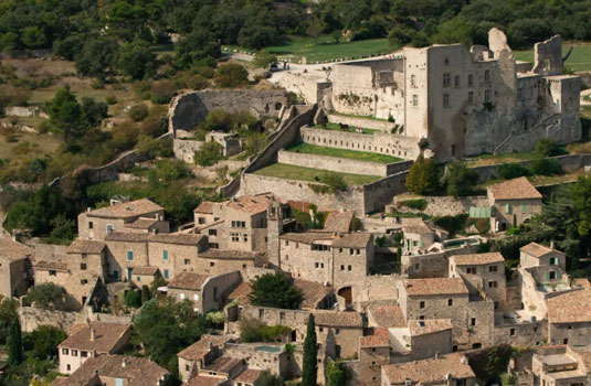 Château de Lacoste en Luberon @ Colombe